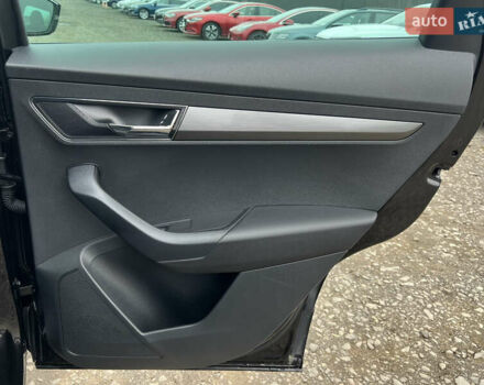Чорний Шкода Karoq, об'ємом двигуна 2 л та пробігом 154 тис. км за 26105 $, фото 39 на Automoto.ua