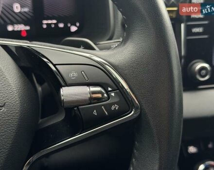 Чорний Шкода Karoq, об'ємом двигуна 1.4 л та пробігом 69 тис. км за 25999 $, фото 26 на Automoto.ua