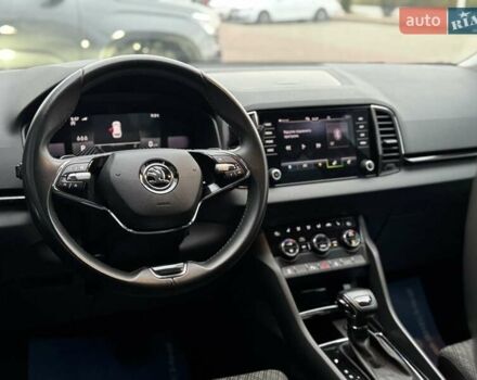 Черный Шкода Karoq, объемом двигателя 1.4 л и пробегом 69 тыс. км за 25990 $, фото 26 на Automoto.ua