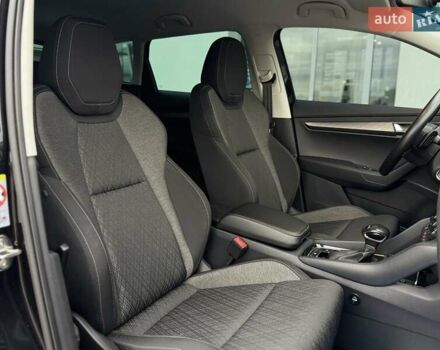 Черный Шкода Karoq, объемом двигателя 1.4 л и пробегом 69 тыс. км за 25990 $, фото 36 на Automoto.ua