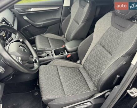 Чорний Шкода Karoq, об'ємом двигуна 1.4 л та пробігом 69 тис. км за 25999 $, фото 53 на Automoto.ua