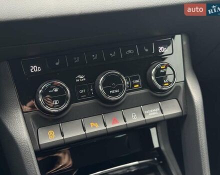 Чорний Шкода Karoq, об'ємом двигуна 1.4 л та пробігом 69 тис. км за 25999 $, фото 37 на Automoto.ua