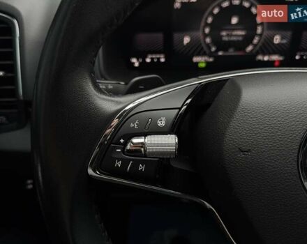 Черный Шкода Karoq, объемом двигателя 1.4 л и пробегом 69 тыс. км за 25990 $, фото 41 на Automoto.ua