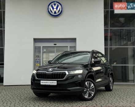 Черный Шкода Karoq, объемом двигателя 1.4 л и пробегом 69 тыс. км за 25990 $, фото 2 на Automoto.ua