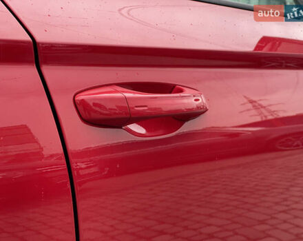 Красный Шкода Karoq, объемом двигателя 0 л и пробегом 138 тыс. км за 19900 $, фото 9 на Automoto.ua