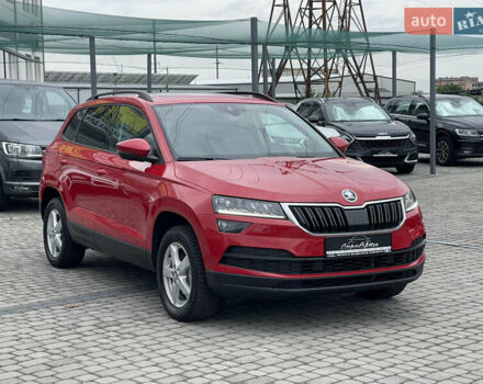 Красный Шкода Karoq, объемом двигателя 0 л и пробегом 138 тыс. км за 19900 $, фото 2 на Automoto.ua