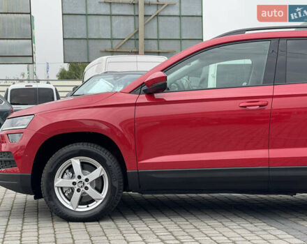 Красный Шкода Karoq, объемом двигателя 0 л и пробегом 138 тыс. км за 19900 $, фото 13 на Automoto.ua
