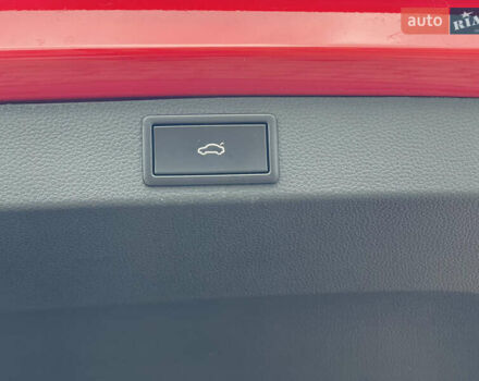 Красный Шкода Karoq, объемом двигателя 0 л и пробегом 138 тыс. км за 19900 $, фото 26 на Automoto.ua