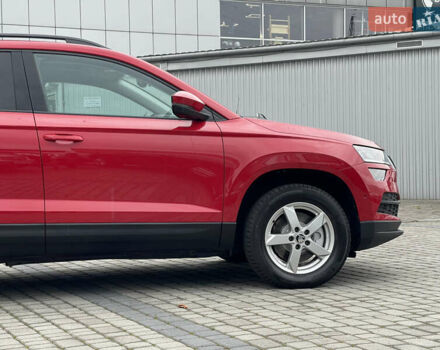 Красный Шкода Karoq, объемом двигателя 0 л и пробегом 138 тыс. км за 19900 $, фото 5 на Automoto.ua