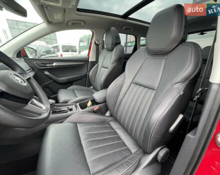 Красный Шкода Karoq, объемом двигателя 0 л и пробегом 138 тыс. км за 19900 $, фото 47 на Automoto.ua