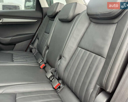 Красный Шкода Karoq, объемом двигателя 0 л и пробегом 138 тыс. км за 19900 $, фото 36 на Automoto.ua