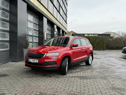 Червоний Шкода Karoq, об'ємом двигуна 1.5 л та пробігом 75 тис. км за 24000 $, фото 1 на Automoto.ua
