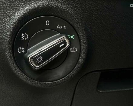 Шкода Karoq, об'ємом двигуна 1.4 л та пробігом 39 тис. км за 27800 $, фото 13 на Automoto.ua