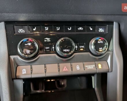 Шкода Karoq, объемом двигателя 1.4 л и пробегом 0 тыс. км за 29905 $, фото 18 на Automoto.ua