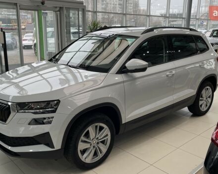 Шкода Karoq, объемом двигателя 1.4 л и пробегом 0 тыс. км за 31007 $, фото 2 на Automoto.ua