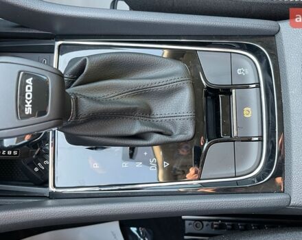 Шкода Karoq, объемом двигателя 1.4 л и пробегом 0 тыс. км за 31092 $, фото 11 на Automoto.ua
