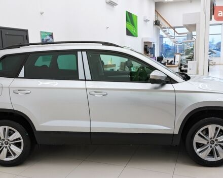 Шкода Karoq, объемом двигателя 1.4 л и пробегом 0 тыс. км за 30803 $, фото 5 на Automoto.ua
