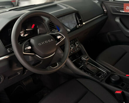 Шкода Karoq, объемом двигателя 1.4 л и пробегом 0 тыс. км за 32874 $, фото 12 на Automoto.ua