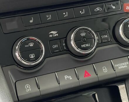 Шкода Karoq, объемом двигателя 1.4 л и пробегом 0 тыс. км за 31007 $, фото 15 на Automoto.ua