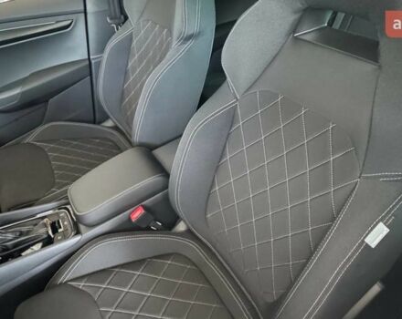 Шкода Karoq, объемом двигателя 1.4 л и пробегом 0 тыс. км за 36554 $, фото 5 на Automoto.ua