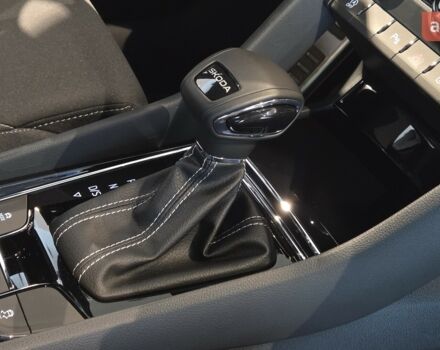 купить новое авто Шкода Karoq 2025 года от официального дилера Віннер Центр Київ Шкода фото