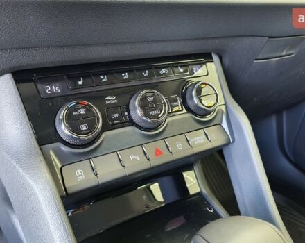 Шкода Karoq, объемом двигателя 1.4 л и пробегом 0 тыс. км за 30024 $, фото 26 на Automoto.ua