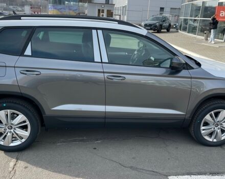 Шкода Karoq, объемом двигателя 1.4 л и пробегом 0 тыс. км за 31092 $, фото 2 на Automoto.ua