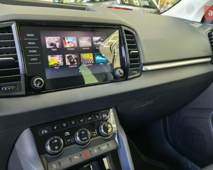 Шкода Karoq, объемом двигателя 1.4 л и пробегом 0 тыс. км за 30024 $, фото 23 на Automoto.ua