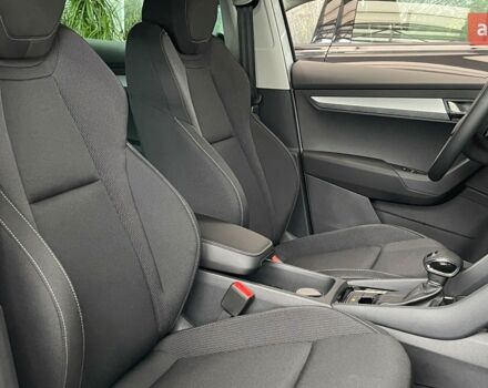 Шкода Karoq, объемом двигателя 1.4 л и пробегом 0 тыс. км за 31546 $, фото 13 на Automoto.ua