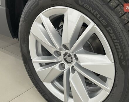 Шкода Karoq, объемом двигателя 1.4 л и пробегом 0 тыс. км за 31213 $, фото 2 на Automoto.ua