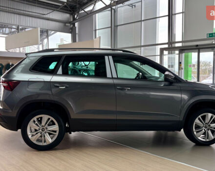 Шкода Karoq, объемом двигателя 1.4 л и пробегом 0 тыс. км за 32874 $, фото 3 на Automoto.ua