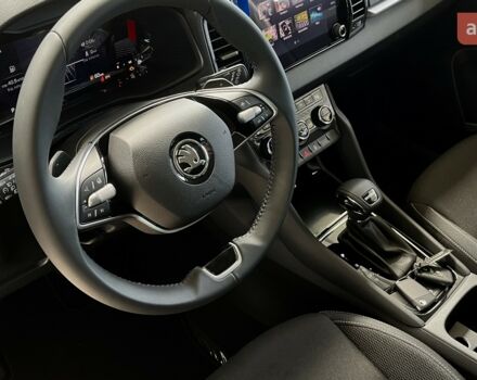купить новое авто Шкода Karoq 2025 года от официального дилера Євромоторс Skoda Шкода фото