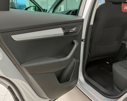 Шкода Karoq, объемом двигателя 1.4 л и пробегом 0 тыс. км за 30803 $, фото 28 на Automoto.ua