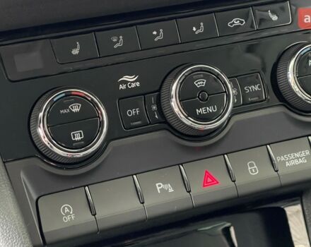 Шкода Karoq, объемом двигателя 1.4 л и пробегом 0 тыс. км за 31131 $, фото 19 на Automoto.ua