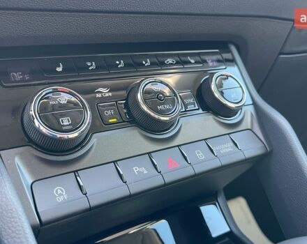 Шкода Karoq, объемом двигателя 1.4 л и пробегом 0 тыс. км за 31092 $, фото 5 на Automoto.ua