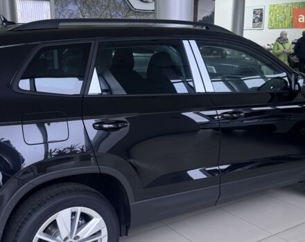 Шкода Karoq, объемом двигателя 1.4 л и пробегом 0 тыс. км за 30445 $, фото 1 на Automoto.ua