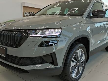 Шкода Karoq, об'ємом двигуна 1.4 л та пробігом 0 тис. км за 32078 $, фото 1 на Automoto.ua