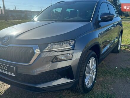 Шкода Karoq, объемом двигателя 1.4 л и пробегом 0 тыс. км за 31083 $, фото 1 на Automoto.ua