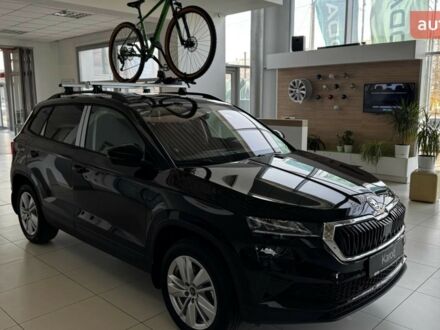 Шкода Karoq 2025 в Харькове на Automoto.ua Шкода Karoq, объемом двигателя 1.4 л и пробегом 0 тыс. км за 30872 $, фото 1 на Automoto.ua