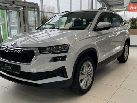 Шкода Karoq 2025 в Киеве на Automoto.ua Шкода Karoq, объемом двигателя 1.4 л и пробегом 0 тыс. км за 31020 $, фото 1 на Automoto.ua