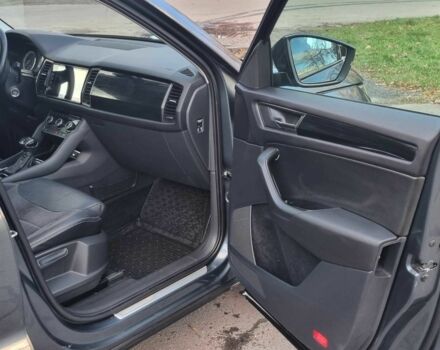 Серый Шкода Karoq, объемом двигателя 1.4 л и пробегом 92 тыс. км за 18699 $, фото 19 на Automoto.ua