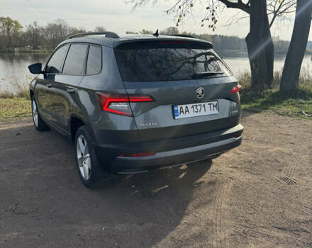 Серый Шкода Karoq, объемом двигателя 1.5 л и пробегом 111 тыс. км за 20500 $, фото 4 на Automoto.ua