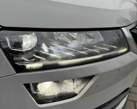 Сірий Шкода Karoq, об'ємом двигуна 1.5 л та пробігом 114 тис. км за 18700 $, фото 34 на Automoto.ua