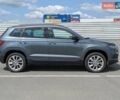 Серый Шкода Karoq, объемом двигателя 0 л и пробегом 90 тыс. км за 21350 $, фото 3 на Automoto.ua