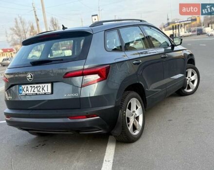 Сірий Шкода Karoq, об'ємом двигуна 1.5 л та пробігом 137 тис. км за 19900 $, фото 3 на Automoto.ua