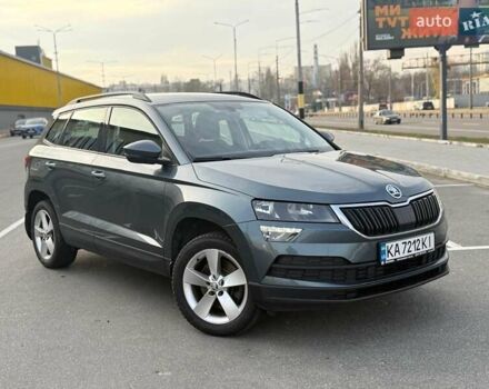 Сірий Шкода Karoq, об'ємом двигуна 1.5 л та пробігом 137 тис. км за 19900 $, фото 2 на Automoto.ua