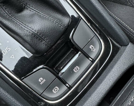 Сірий Шкода Karoq, об'ємом двигуна 1.5 л та пробігом 114 тис. км за 18700 $, фото 13 на Automoto.ua
