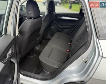 Серый Шкода Karoq, объемом двигателя 1.5 л и пробегом 253 тыс. км за 16500 $, фото 30 на Automoto.ua