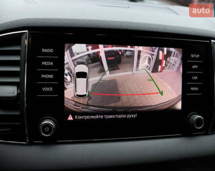 Серый Шкода Karoq, объемом двигателя 1.5 л и пробегом 212 тыс. км за 18900 $, фото 30 на Automoto.ua