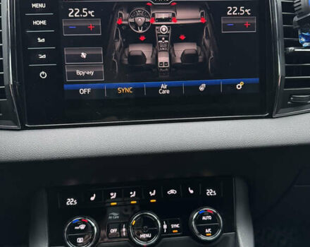 Сірий Шкода Karoq, об'ємом двигуна 1.5 л та пробігом 114 тис. км за 18700 $, фото 31 на Automoto.ua